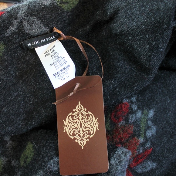 New Italy Wool Cardigan Sweater Black Gray OS - Picture 6 of 7